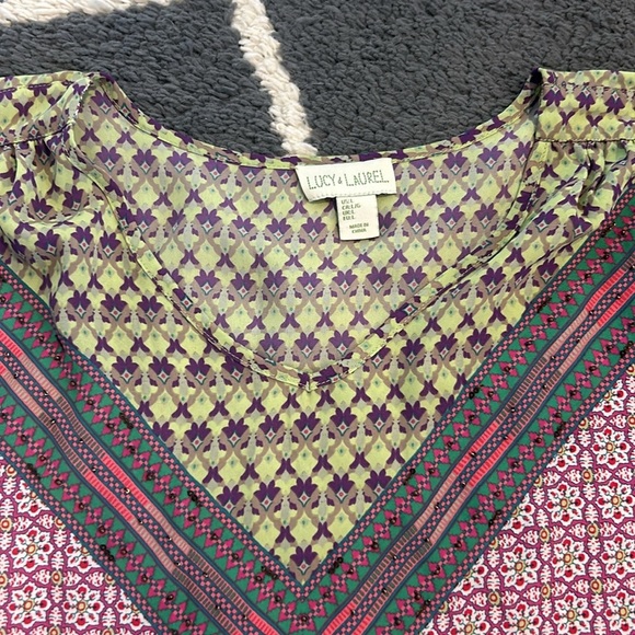 Patterned Tank Blouse - Picture 3 of 6